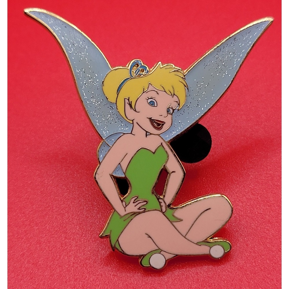 Disney Return to Neverland Tinker Bell Glitter Wings Hands on Hips 2002 Pin